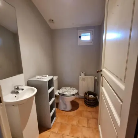 Au Coeur Des Vignes Chateau Sainte Barbe Ferienhaus *